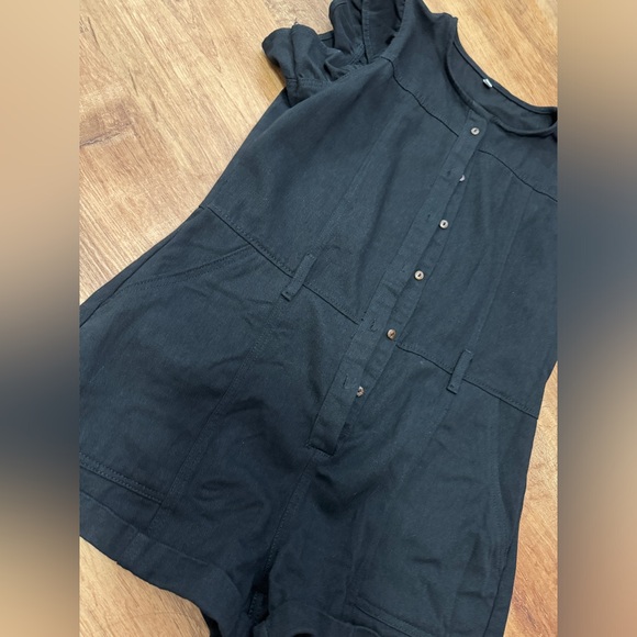 Amazon Romper - Picture 3 of 5